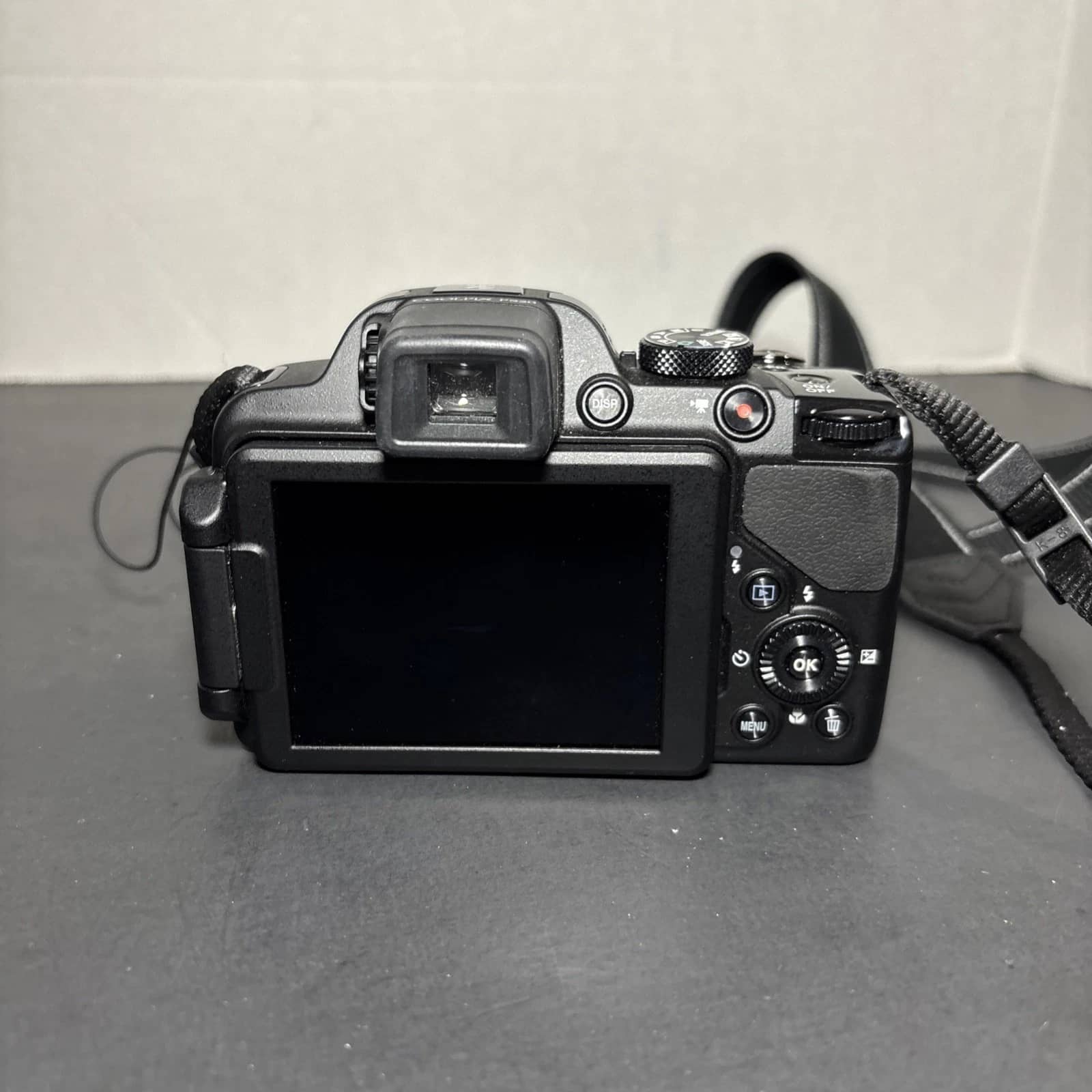 Nikon COOLPIX P520 Digital Cameras Black New Body Only