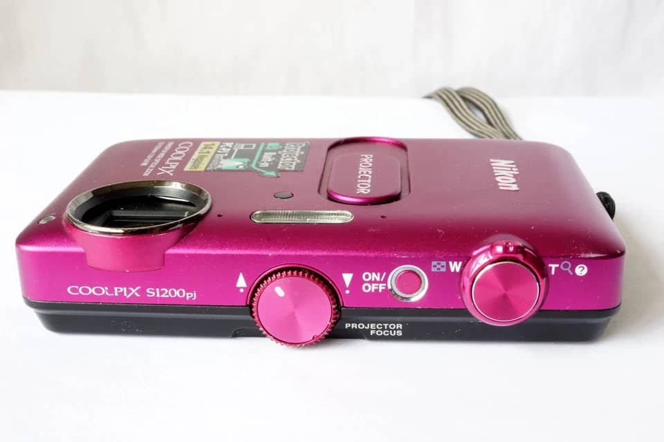 Nikon COOLPIX S1200pj Digital Cameras Black New Body Only
