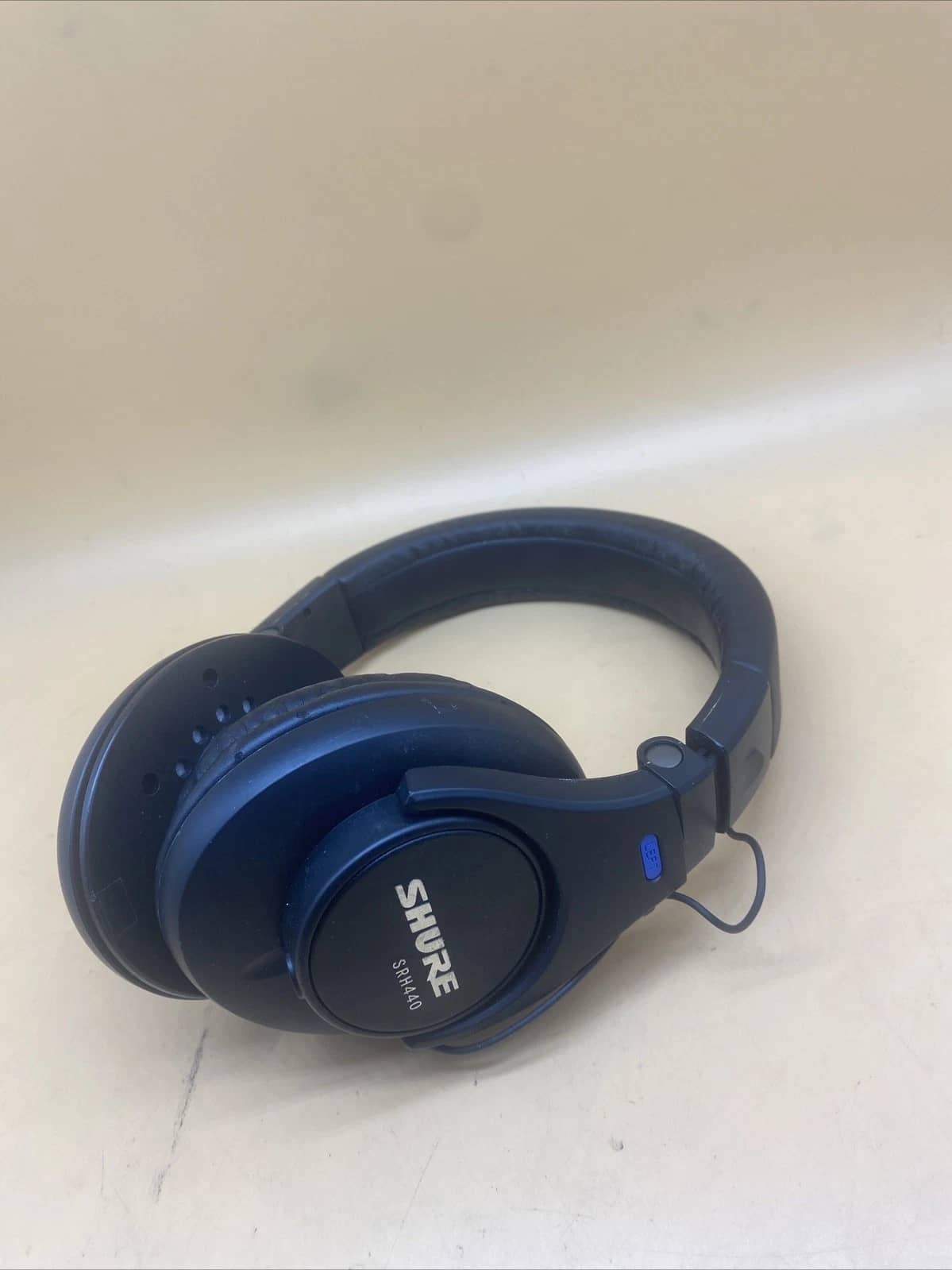 Shure SRH440 Headphones & Earbuds Black New