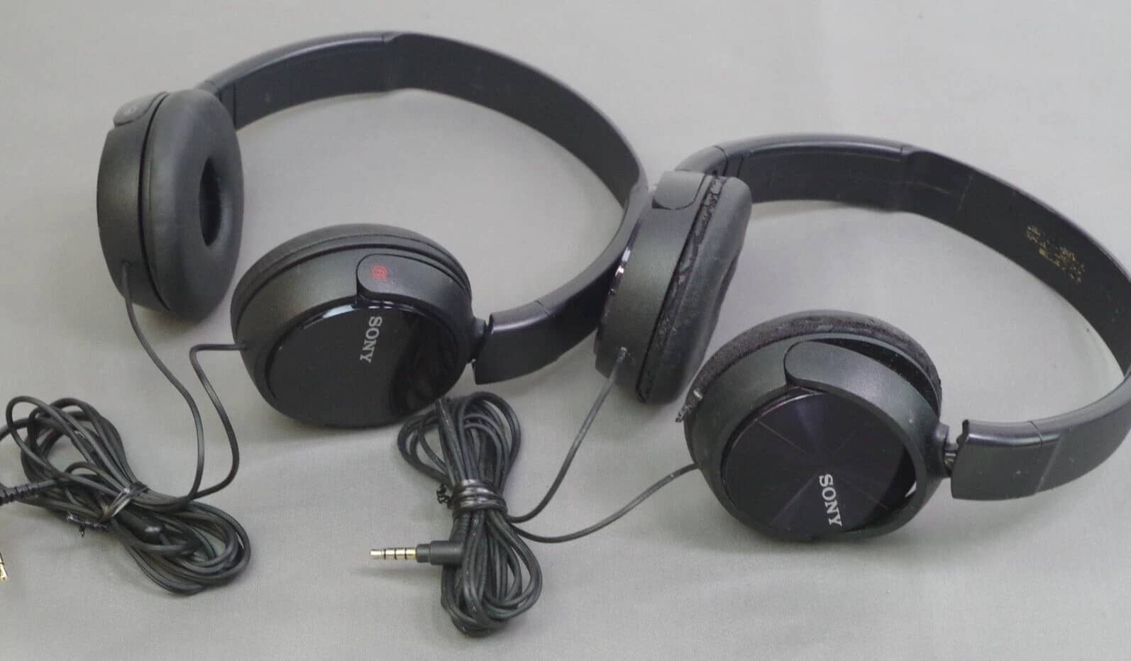 Sony MDR-ZX310 Headphones & Earbuds White New