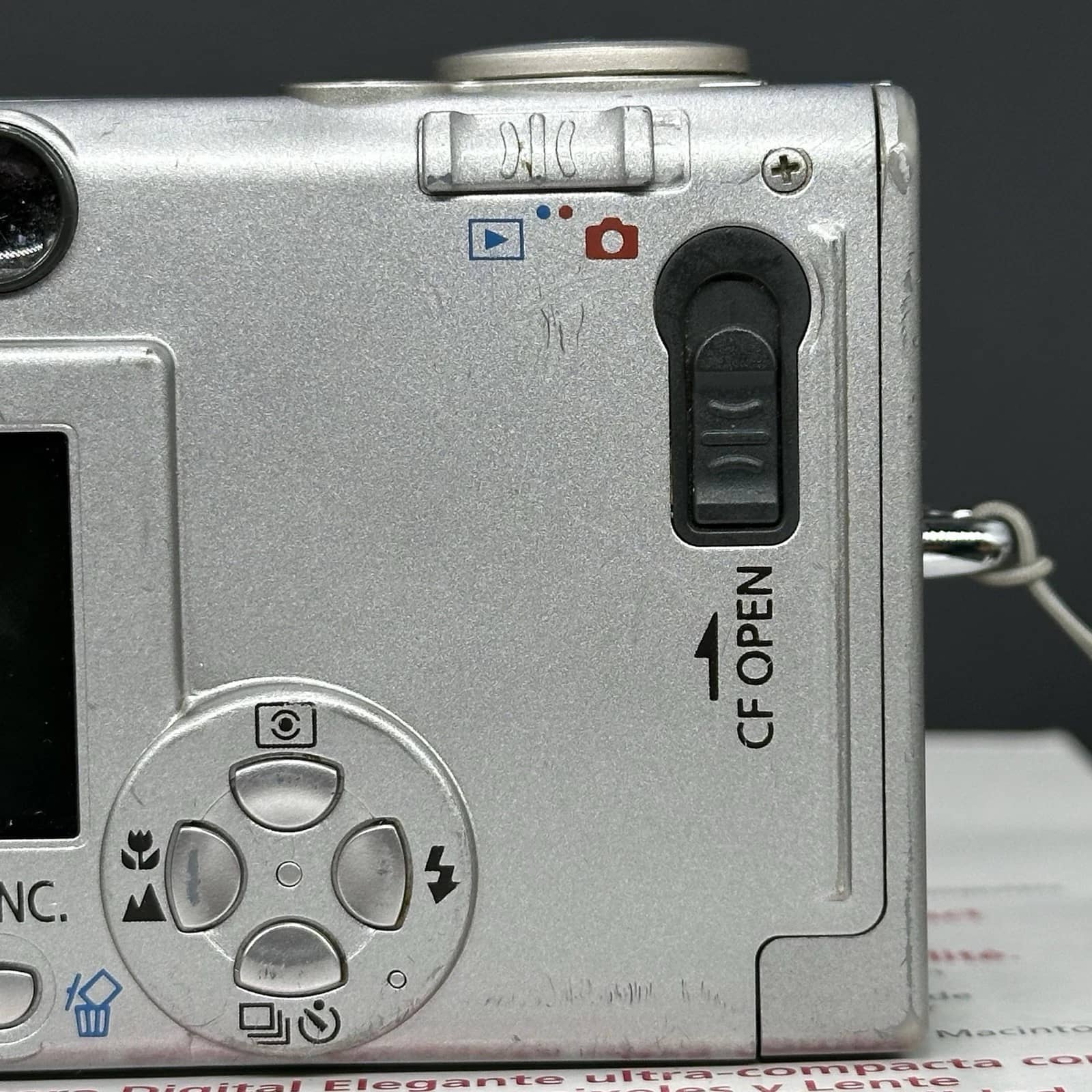 Canon PowerShot S400 Digital ELPH Digital Cameras Silver New Body Only