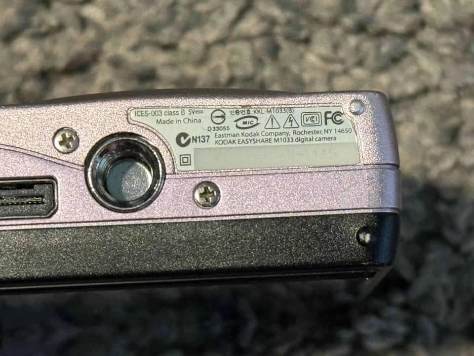 Kodak m1033 Digital Cameras pink New Body Only