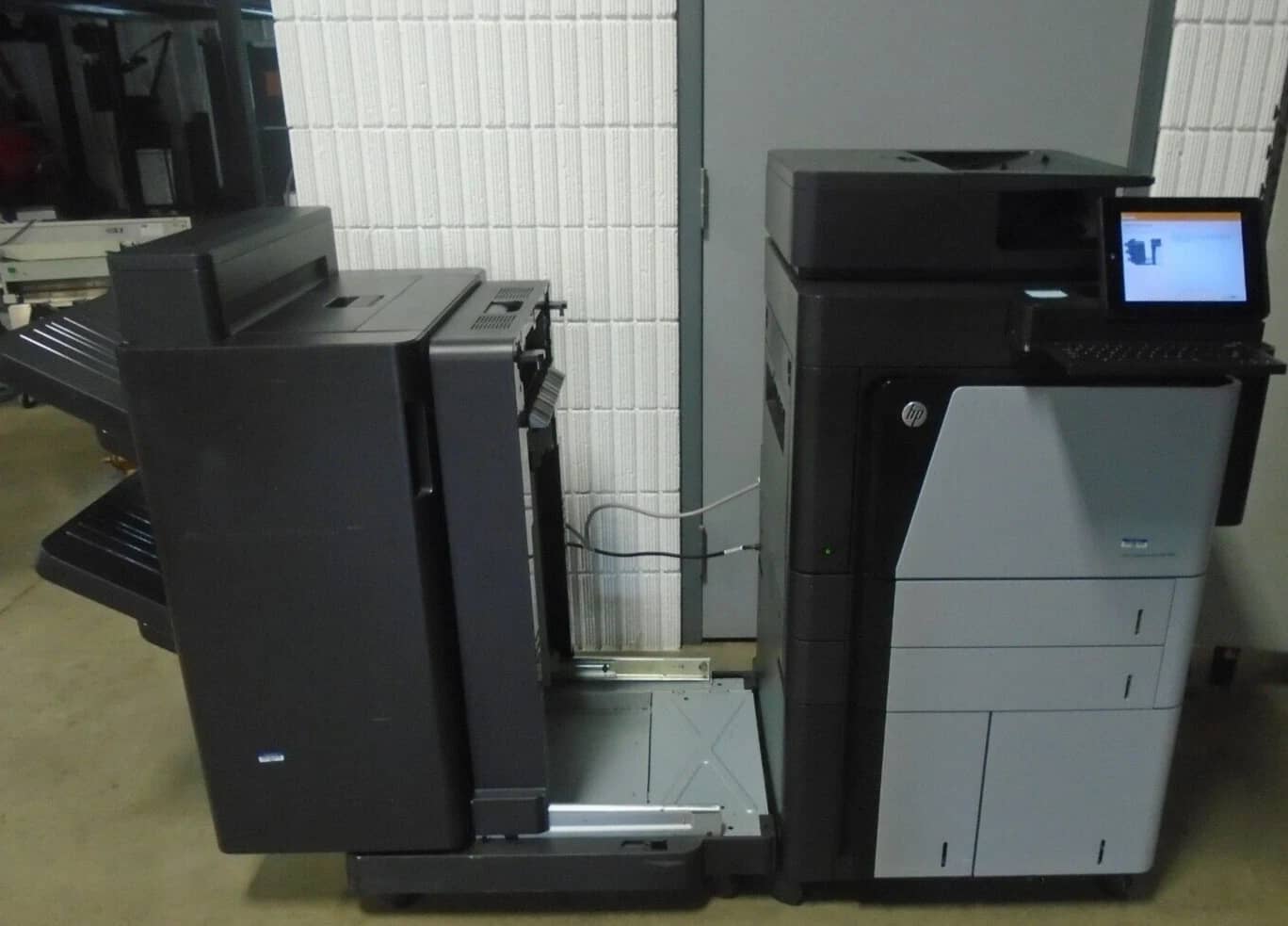 HP LaserJet Enterprise flow MFP M830 Printers Used - Good