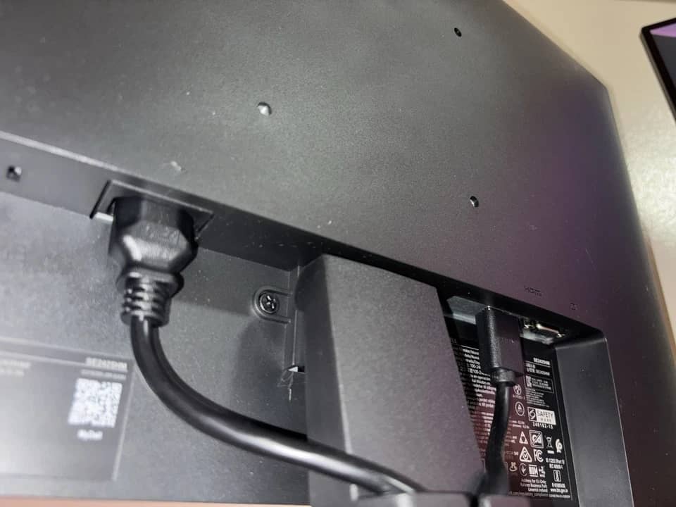 Dell SE2425HM Monitors