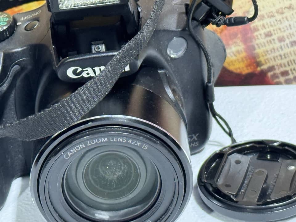 Canon PowerShot SX520 HS Digital Cameras Black Open-Box Excellent Body Only
