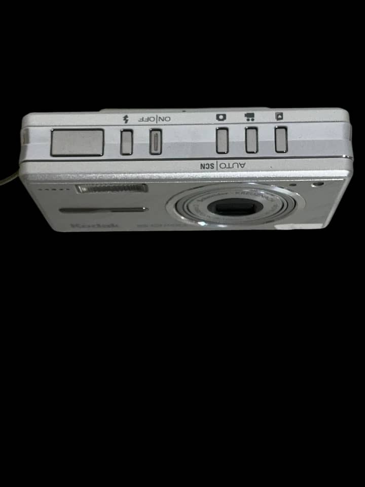 Kodak EasyShare V530 Digital Cameras Black New Body Only