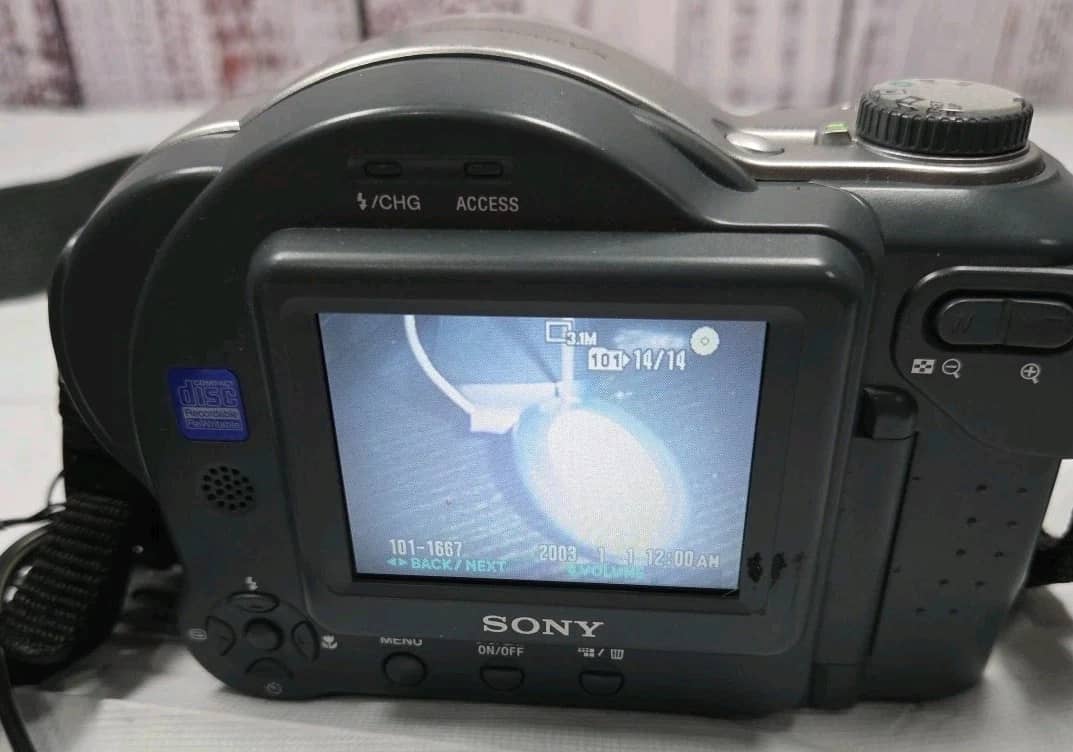 Sony Mavica MVC-CD350 Digital Cameras Black Open-Box Excellent Body Only