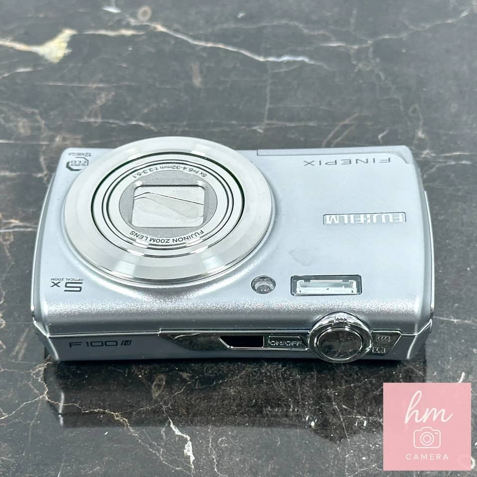 Fujifilm DiMAGE F100 Digital Cameras