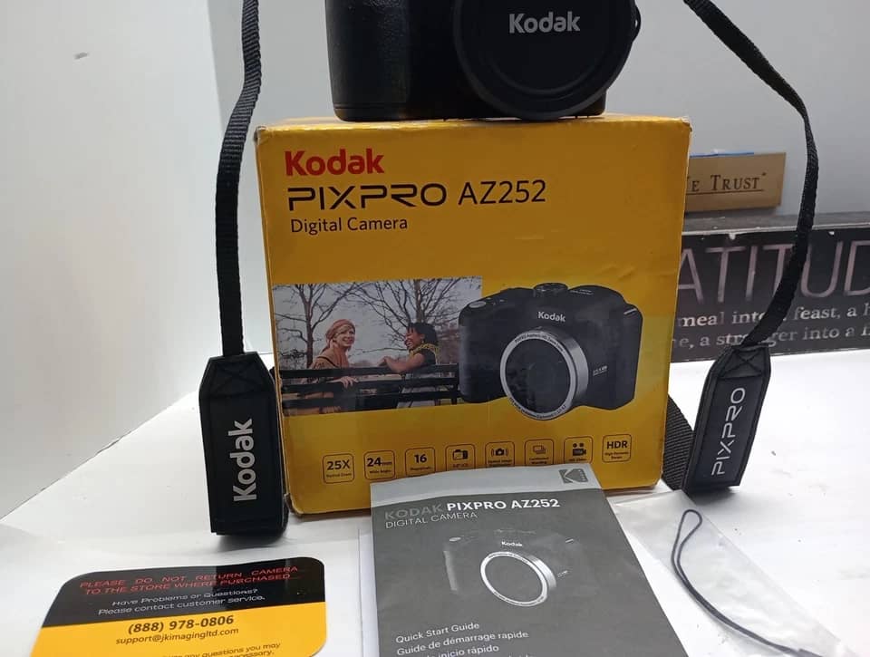 Kodak AZ252 Digital Cameras Black Refurbished - Excellent