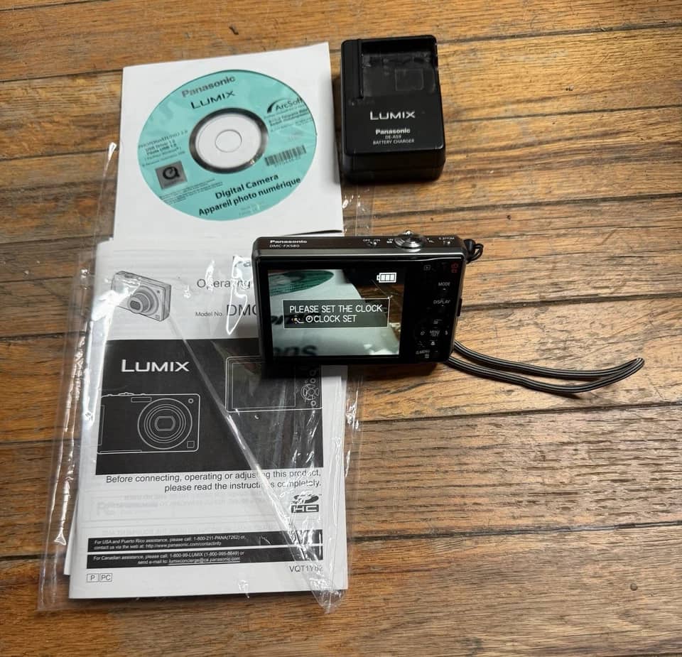 Panasonic LUMIX FX580 Digital Cameras Silver New Body Only