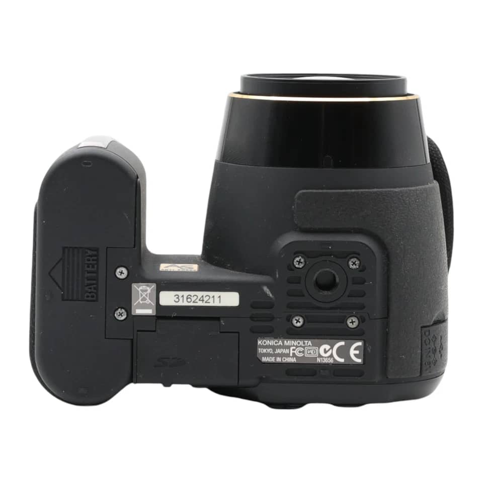 Minolta Z6 Digital Cameras