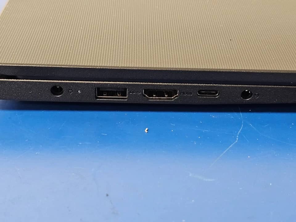 Lenovo V15 G5 Irl Computers 1TB 8GB New