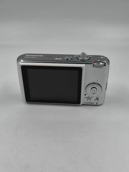 Panasonic LUMIX FX01 Digital Cameras Black Used - Good Body Only