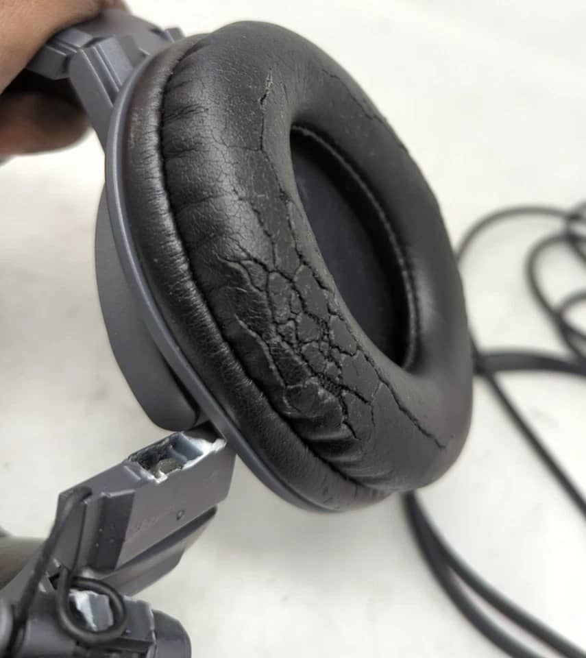 Audio-Technica ATH-M30x Headphones & Earbuds 