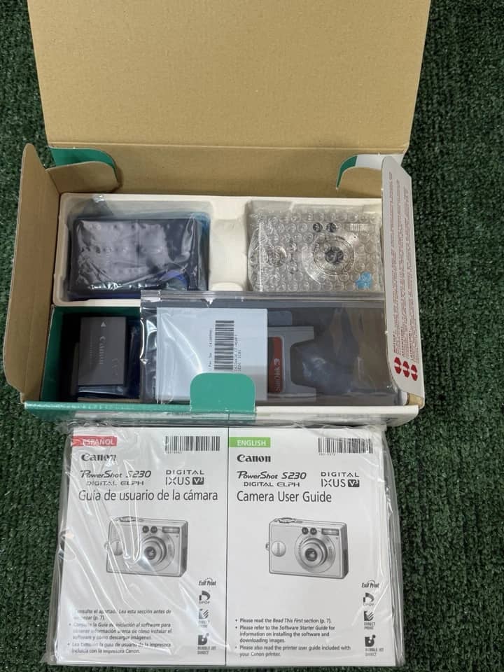 Canon Power Shot S230 Digital ELPH Digital Cameras Silver Open-Box Excellent Body Only