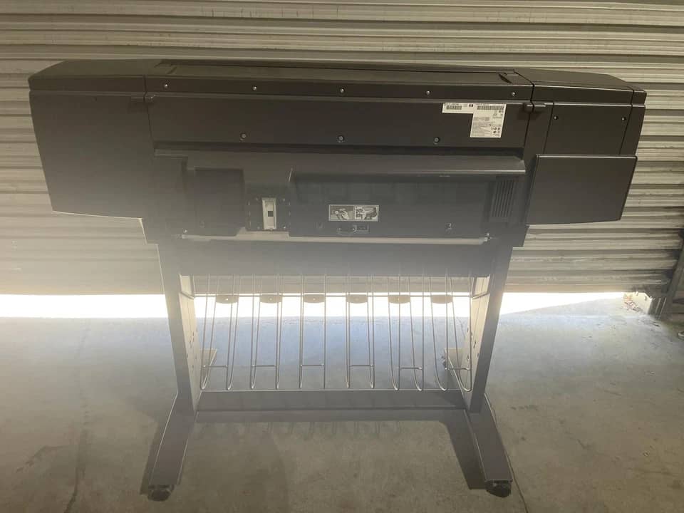 HP Designjet 1055CM Plus Printers For parts or not working