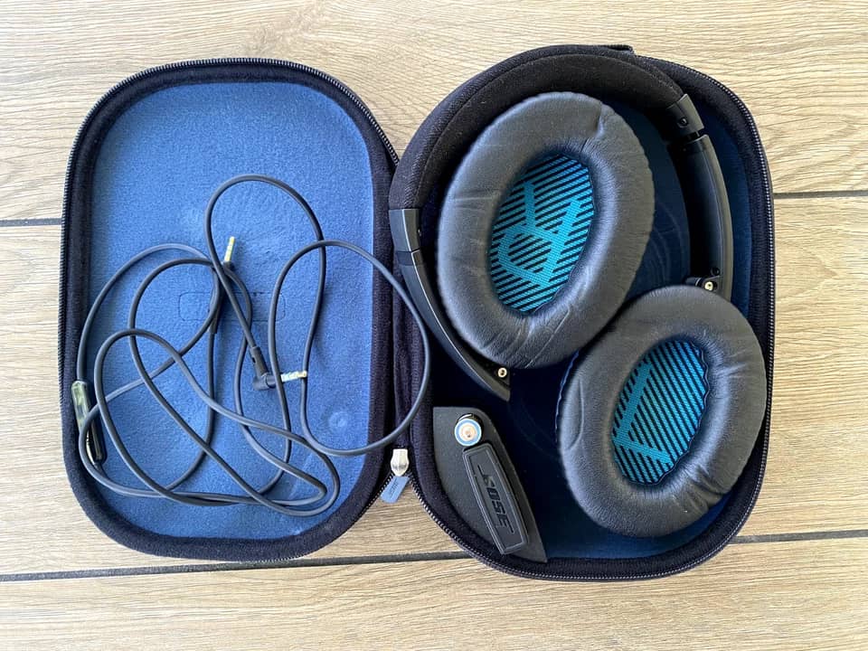 Bose QuietComfort 25 Headphones & Earbuds 