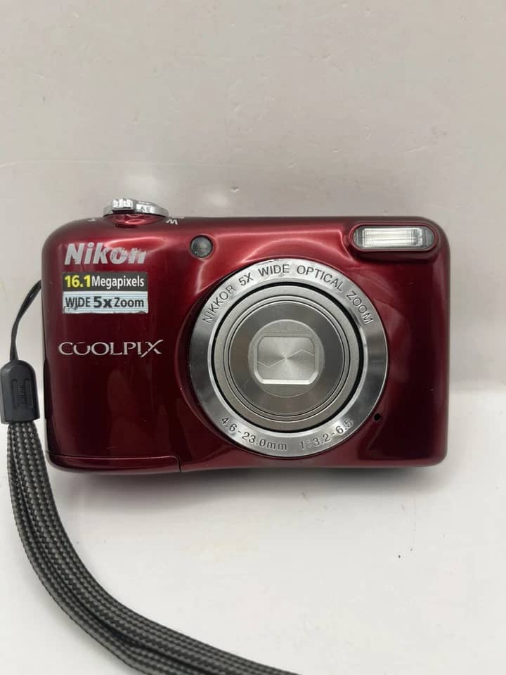 Nikon COOLPIX L31 Digital Cameras Silver Open-Box Excellent Body Only