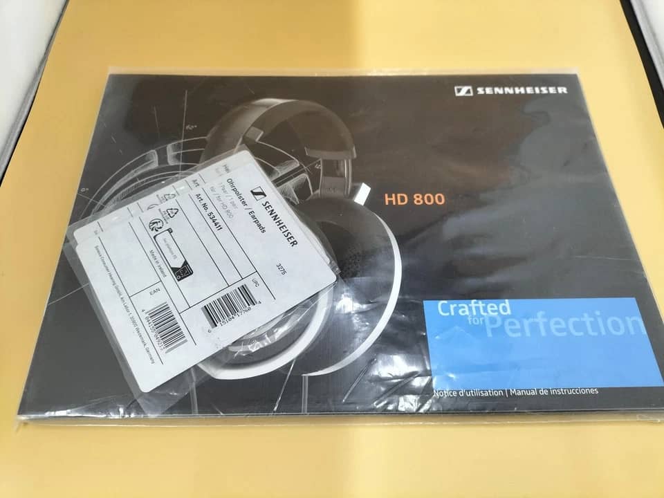 Sennheiser H800 Headphones & Earbuds 