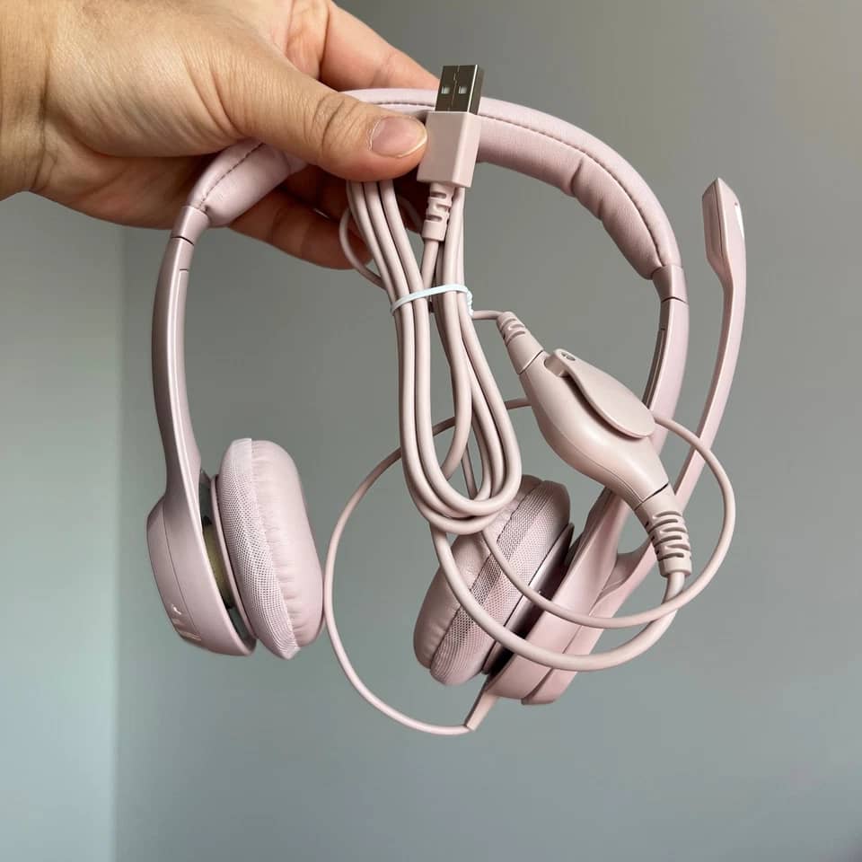 Logitech H390 Headphones & Earbuds 