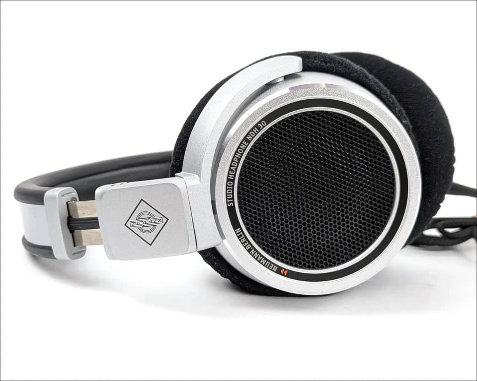Neumann Neumann NDH 30 Headphones & Earbuds 