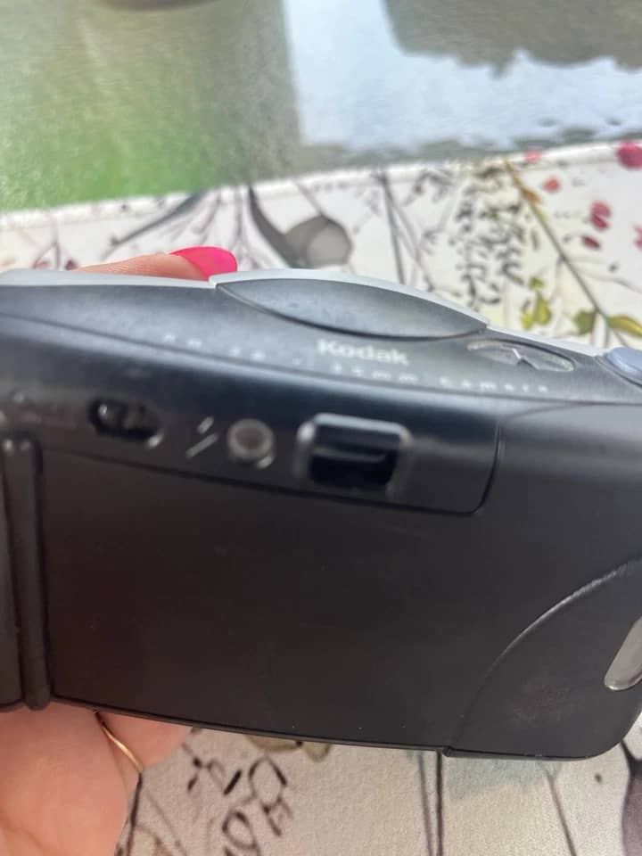 Kodak EasyShare CX6200 Digital Cameras Silver New Body Only