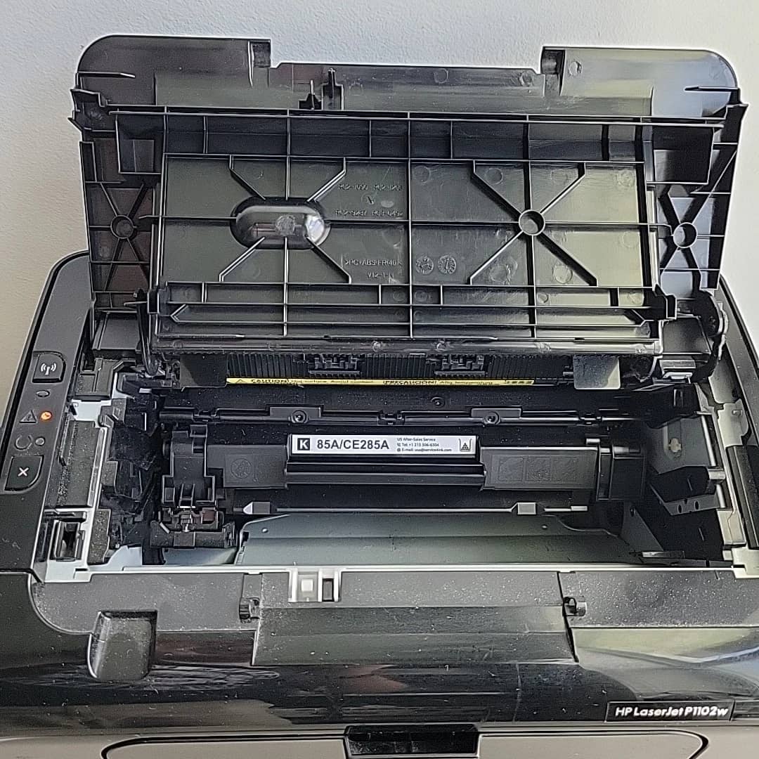 HP laserjet p1102w Printers Refurbished - Excellent