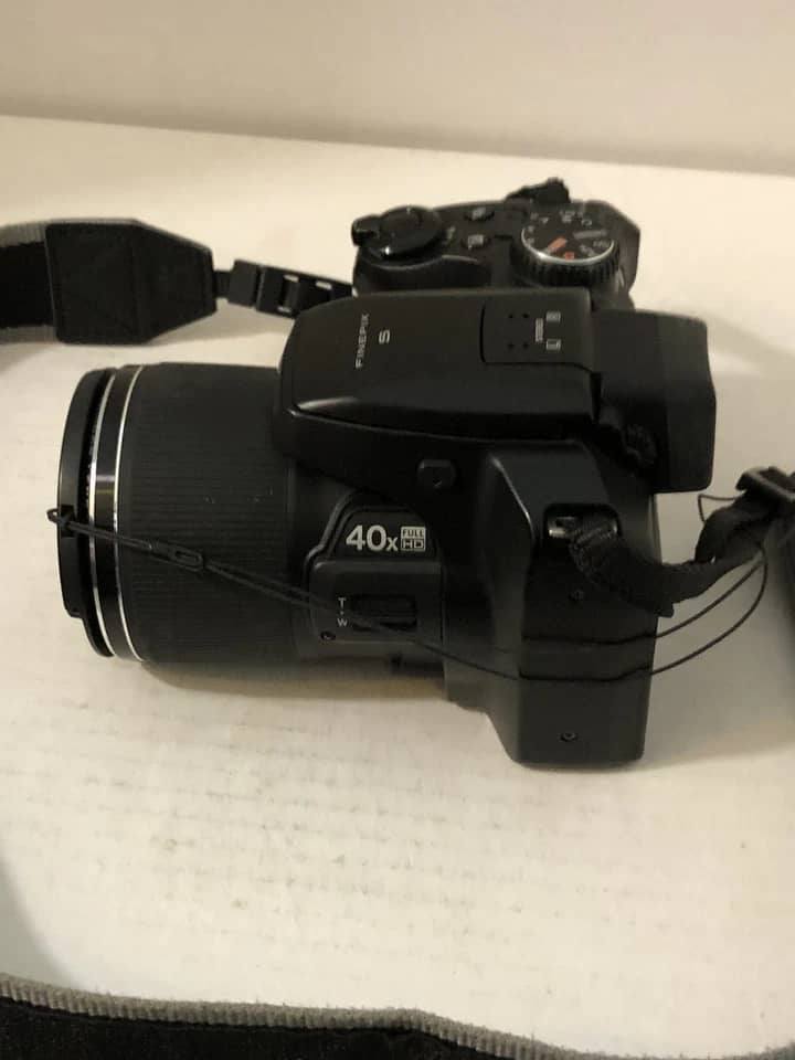 Fujifilm FinePix S8200 Digital Cameras Black New Body Only