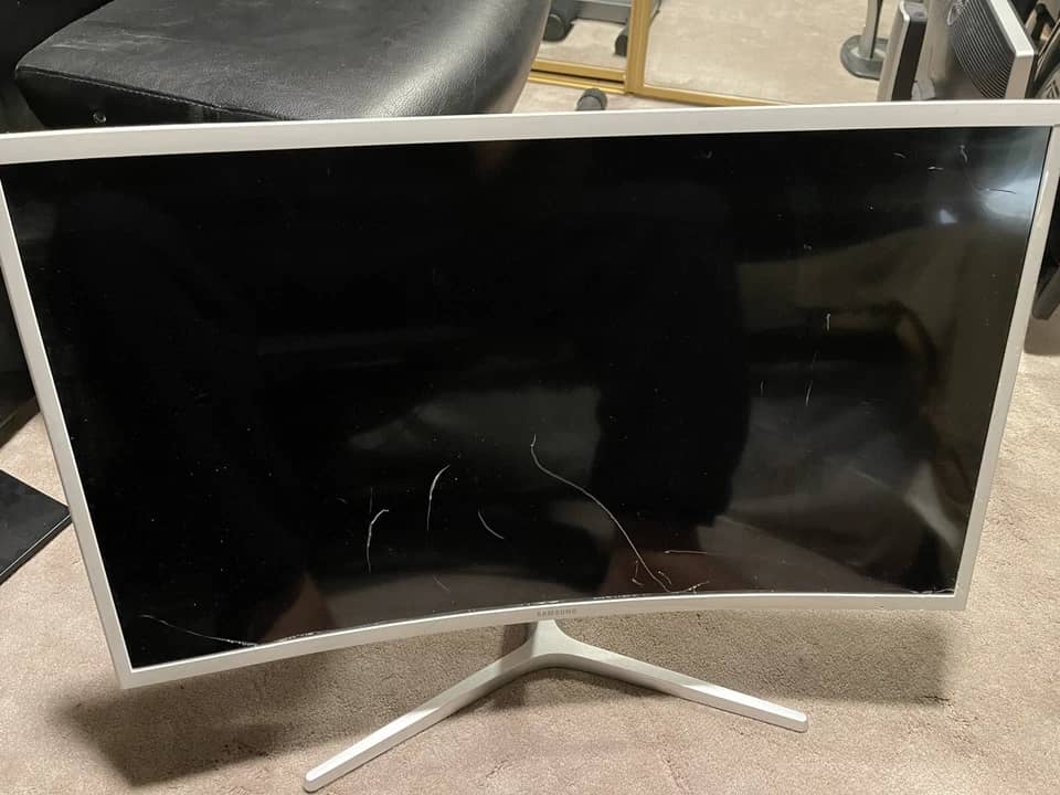 Samsung C32F397FWN Monitors