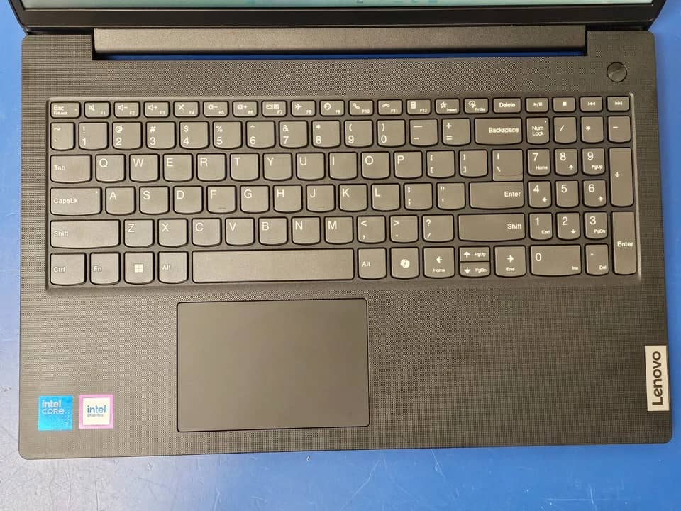 Lenovo V15 G5 Irl Computers 1TB 8GB New