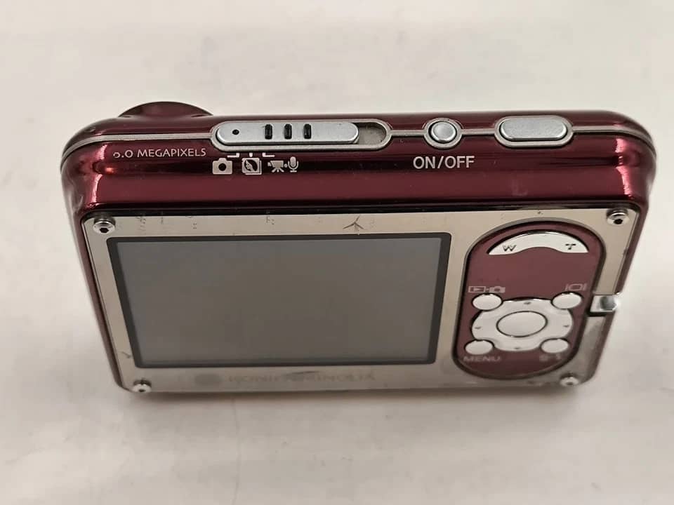 Minolta DiMAGE X Digital Cameras