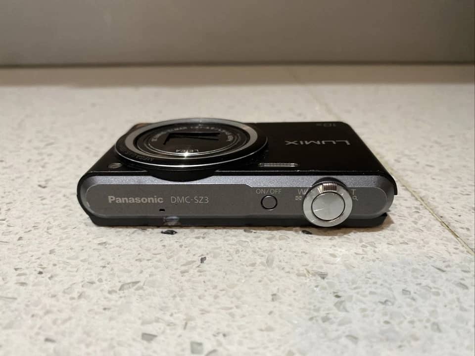 Panasonic DiMAGE Z3 Digital Cameras