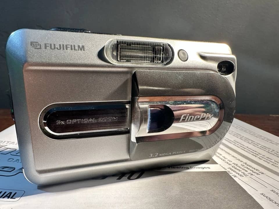 Fujifilm FinePix A330 Digital Cameras Silver Used - Good Body Only