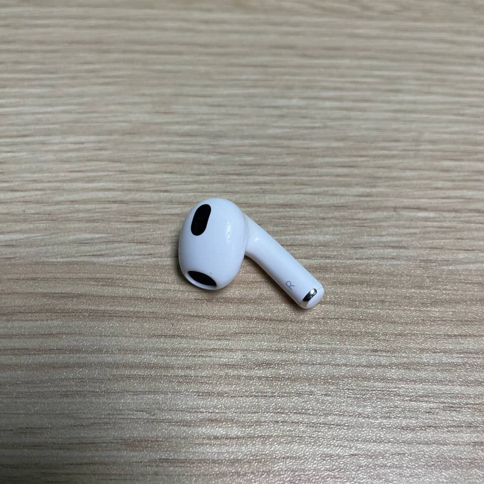 Apple AirPods 3 Headphones & Earbuds 