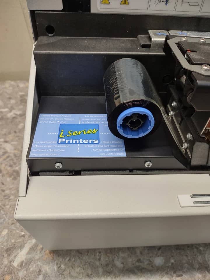 Zebra P330iUM Printers For parts or not working