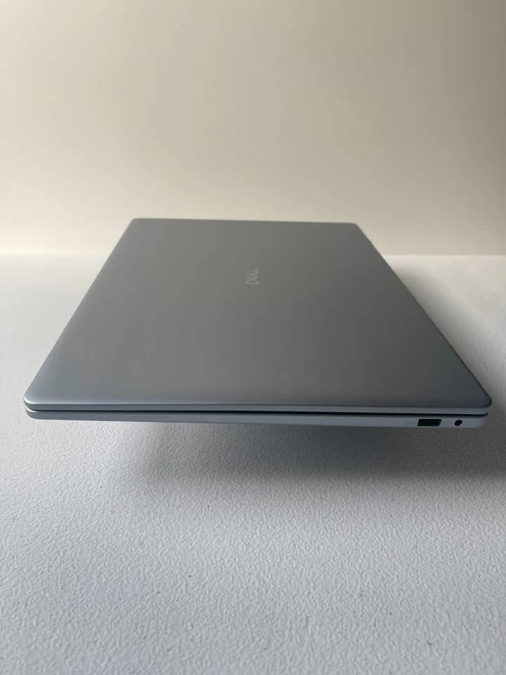 Dell 16 Plus DB16250 Computers 1TB 32GB New