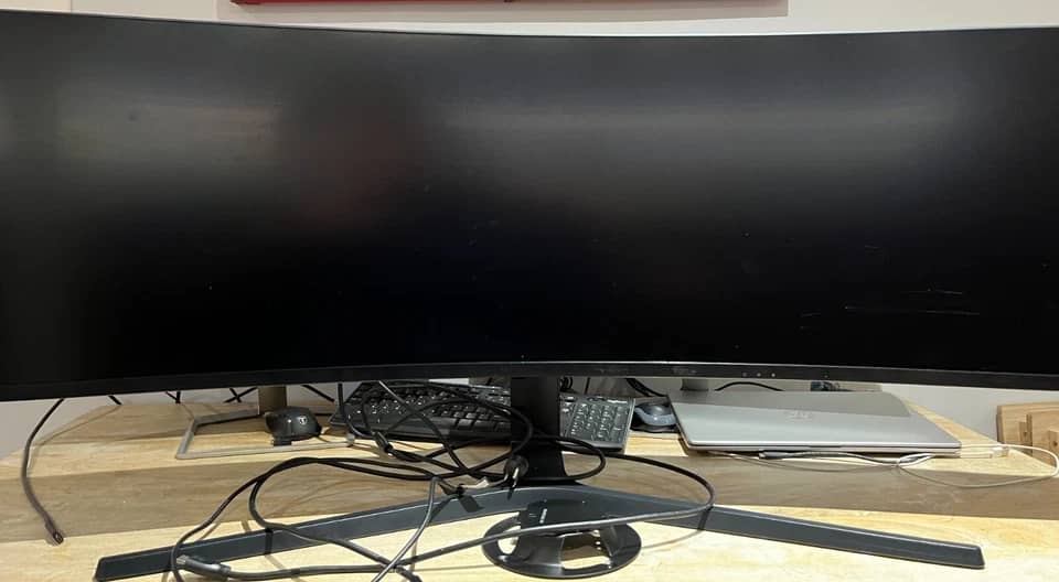 Samsung LC49J890DK Monitors