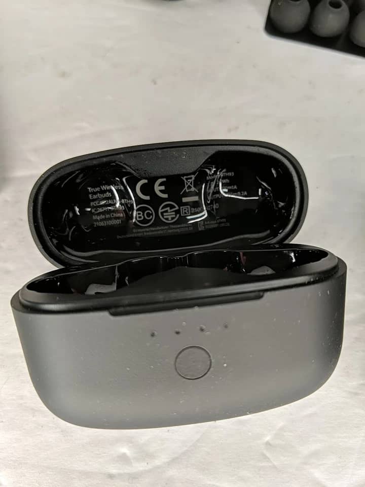 Tribit Flybuds C1 Headphones & Earbuds Black New