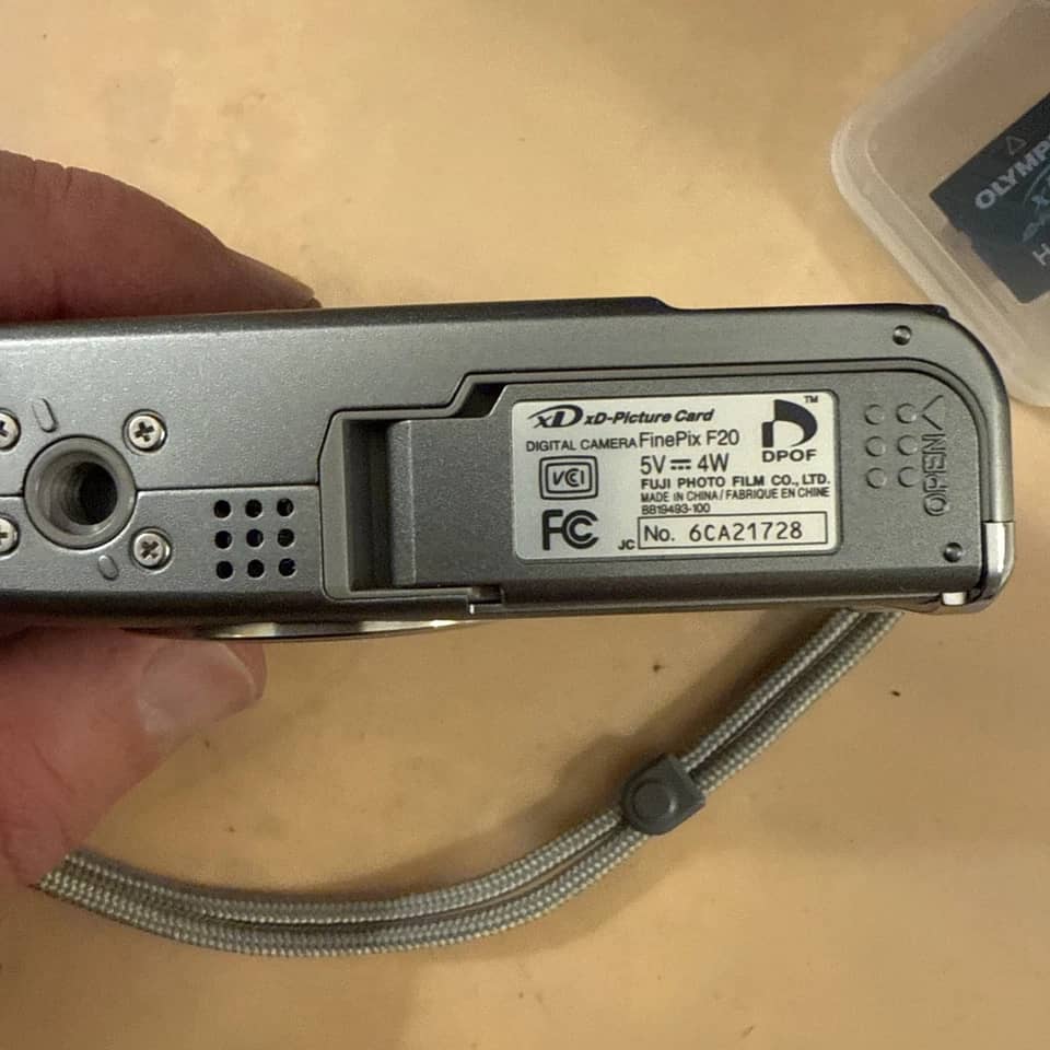 Fujifilm f20 Digital Cameras Silver New Body Only