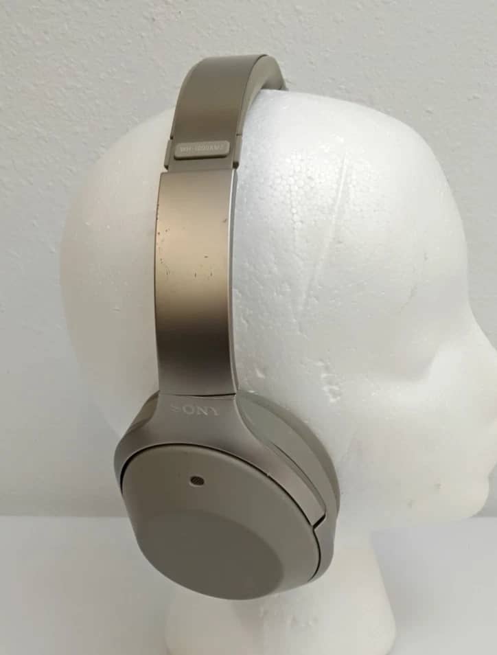 Sony WH-1000XM2 Headphones & Earbuds 
