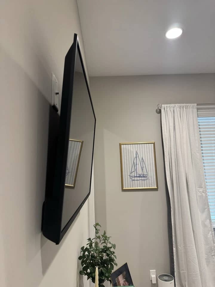 Roku A5100F TVs
