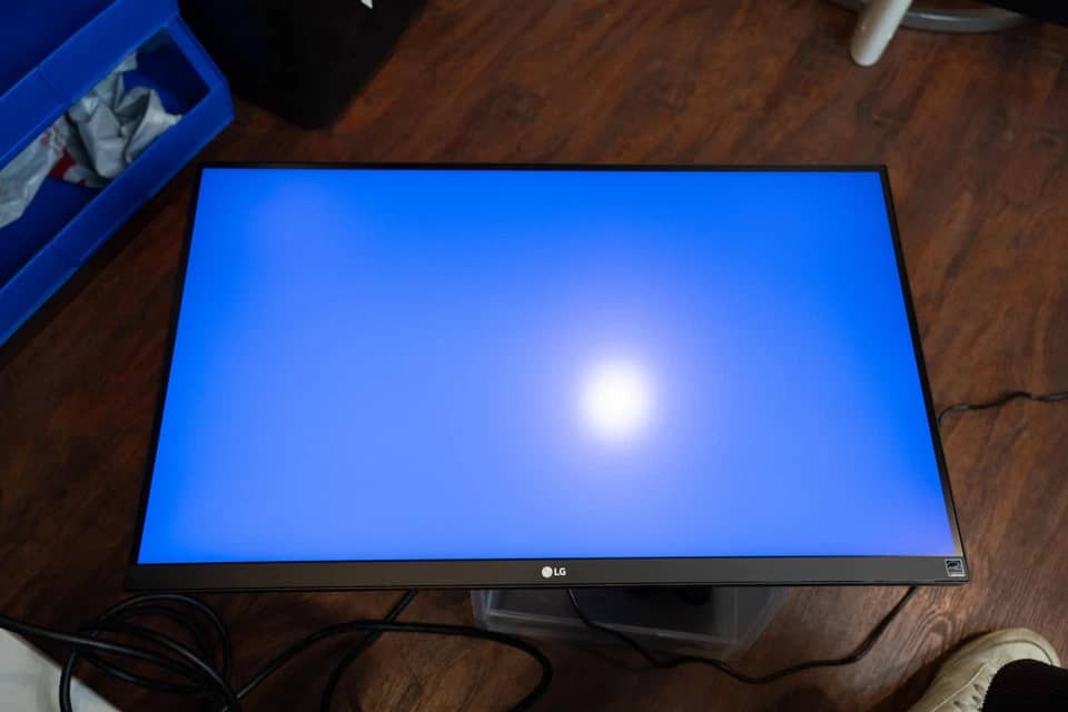 LG 27BN85U Monitors
