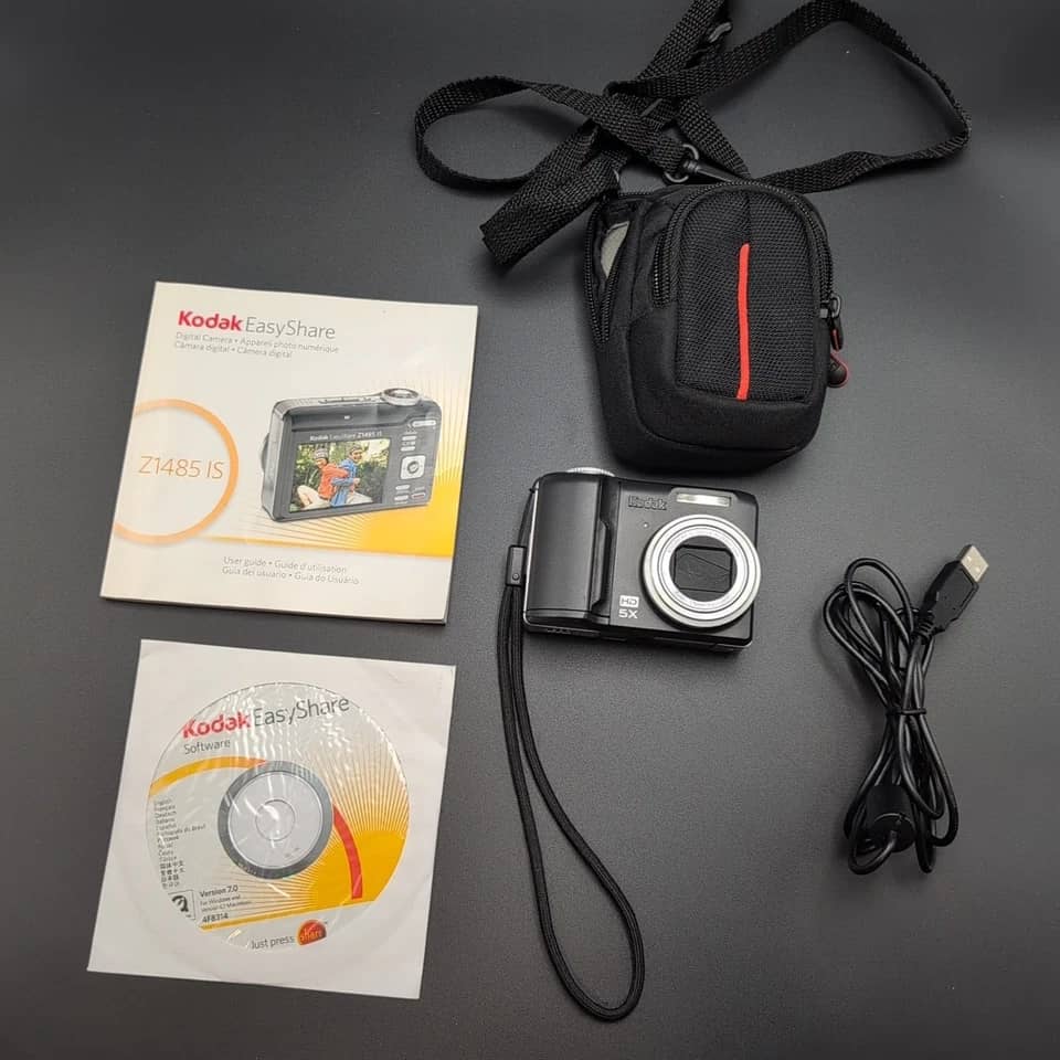 Kodak EasyShare Z1485 IS Digital Cameras Blue Used - Good Body Only