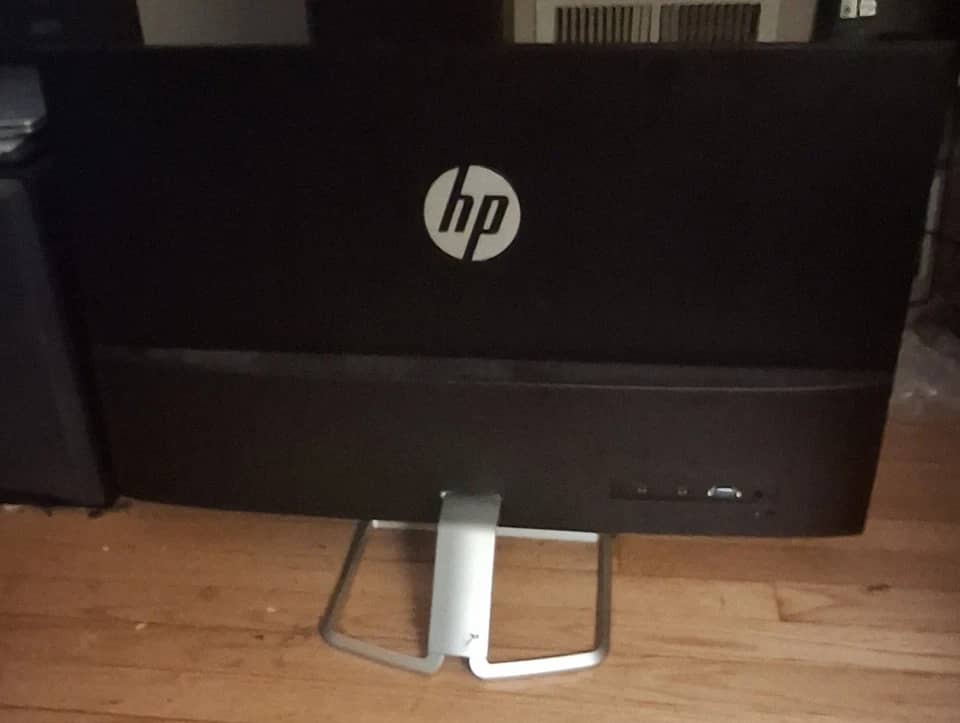 HP M32f Monitors