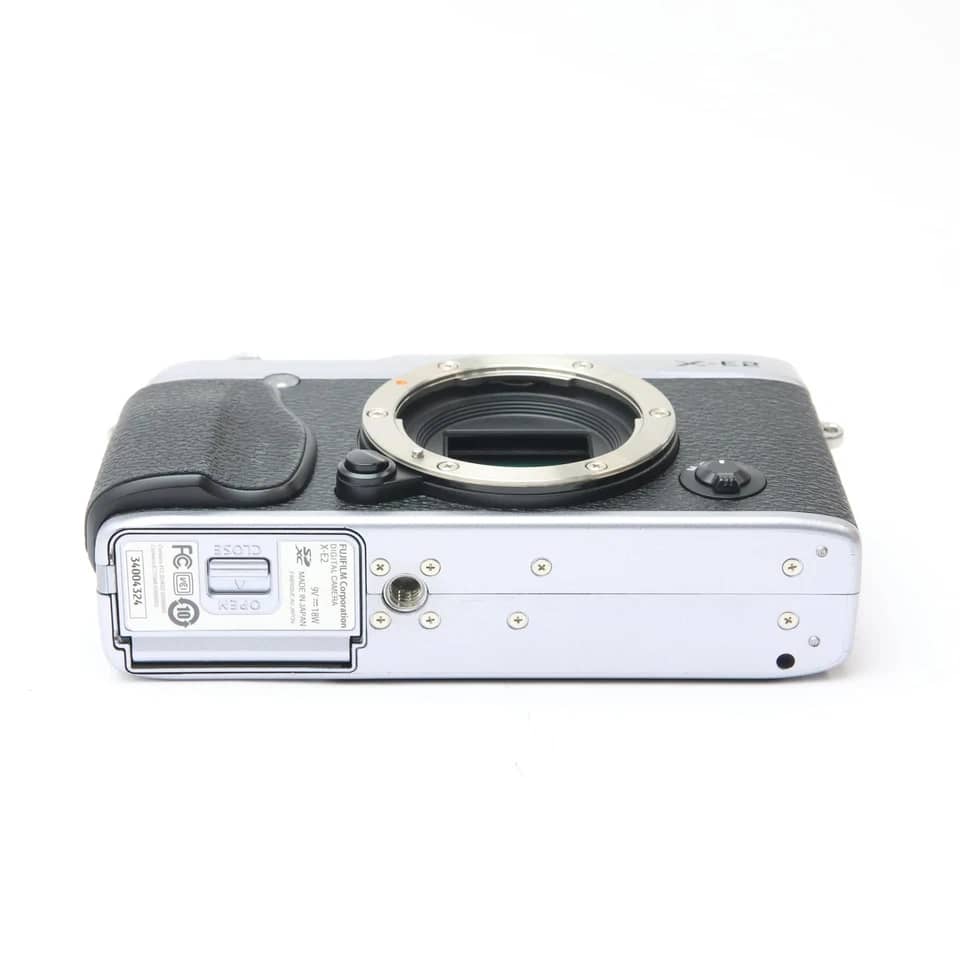 Fujifilm X-E2 Digital Cameras Black New Body Only