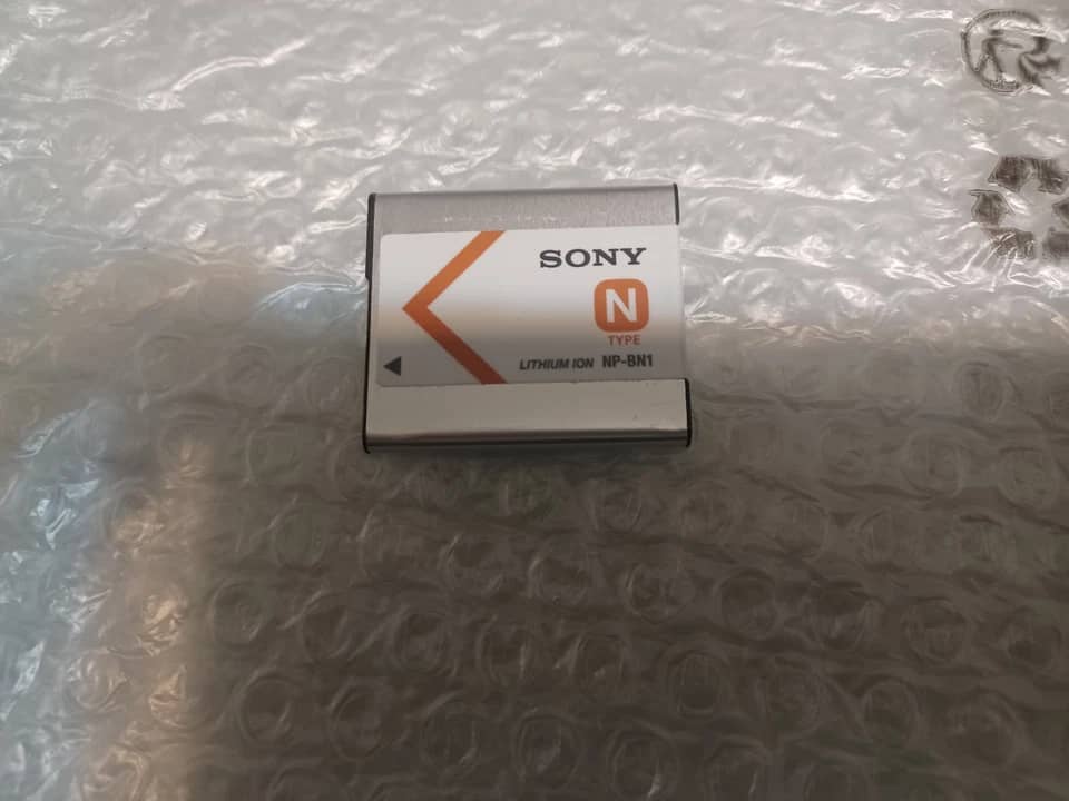 Sony DSC WX7 Digital Cameras Silver New Body Only
