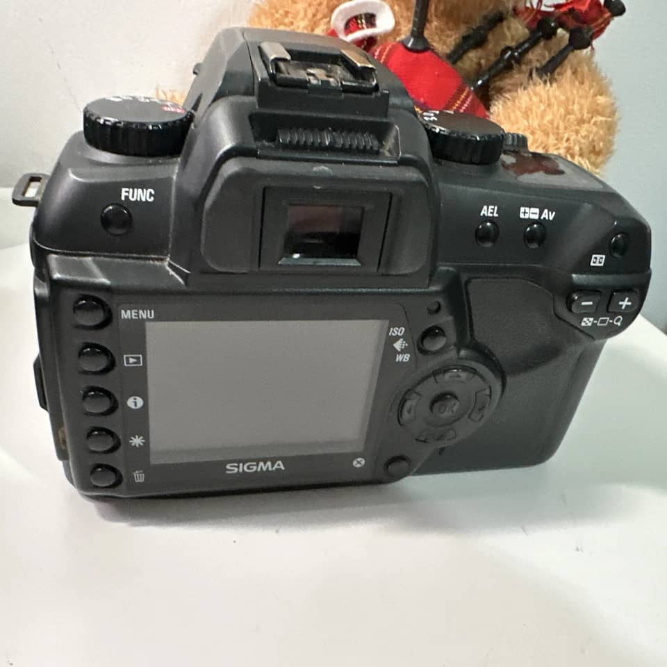 Sigma SD14 Digital Cameras Black Refurbished - Excellent Body Only