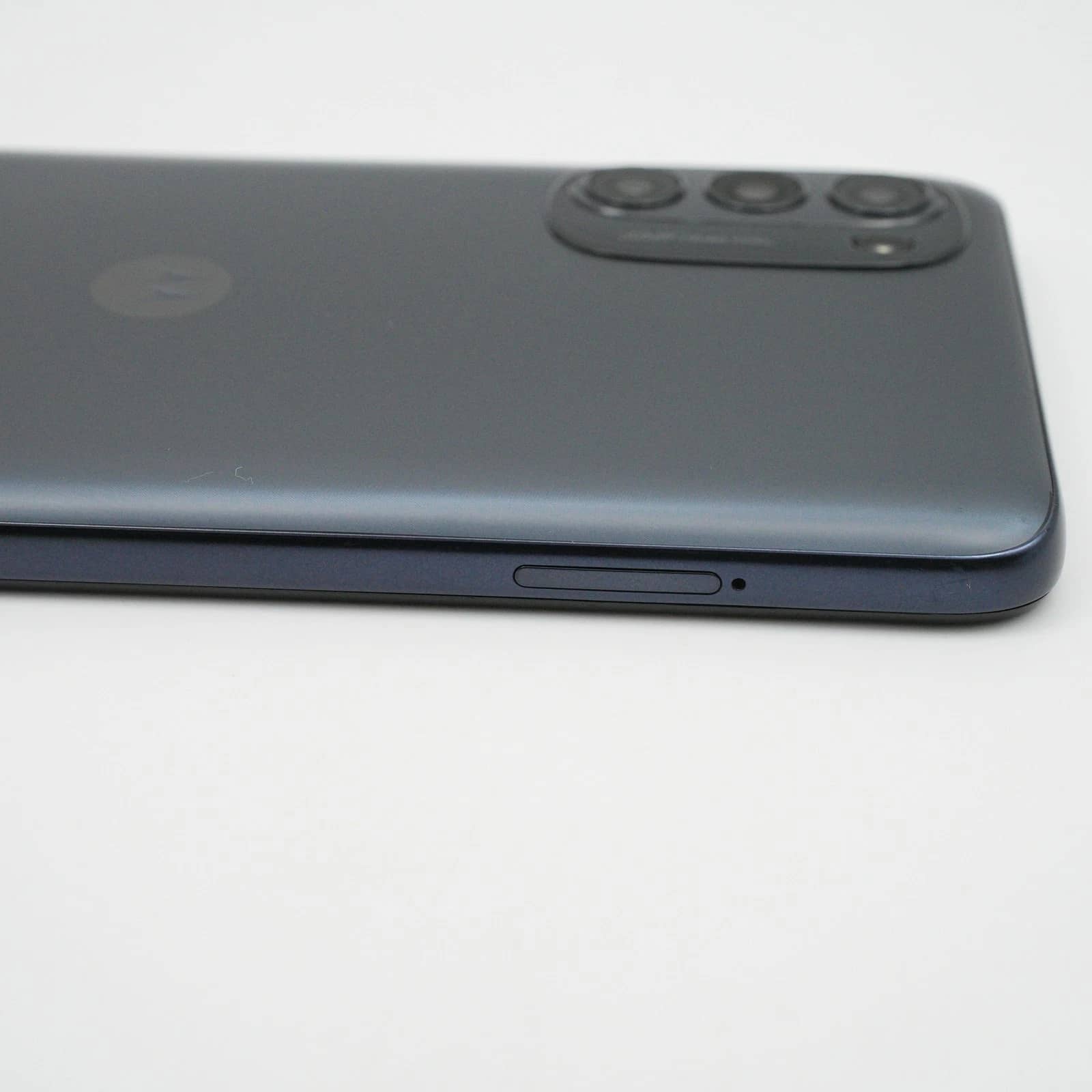 Motorola Moto G 5G (2022) Cell Phones Black 64GB Locked Open-Box Excellent