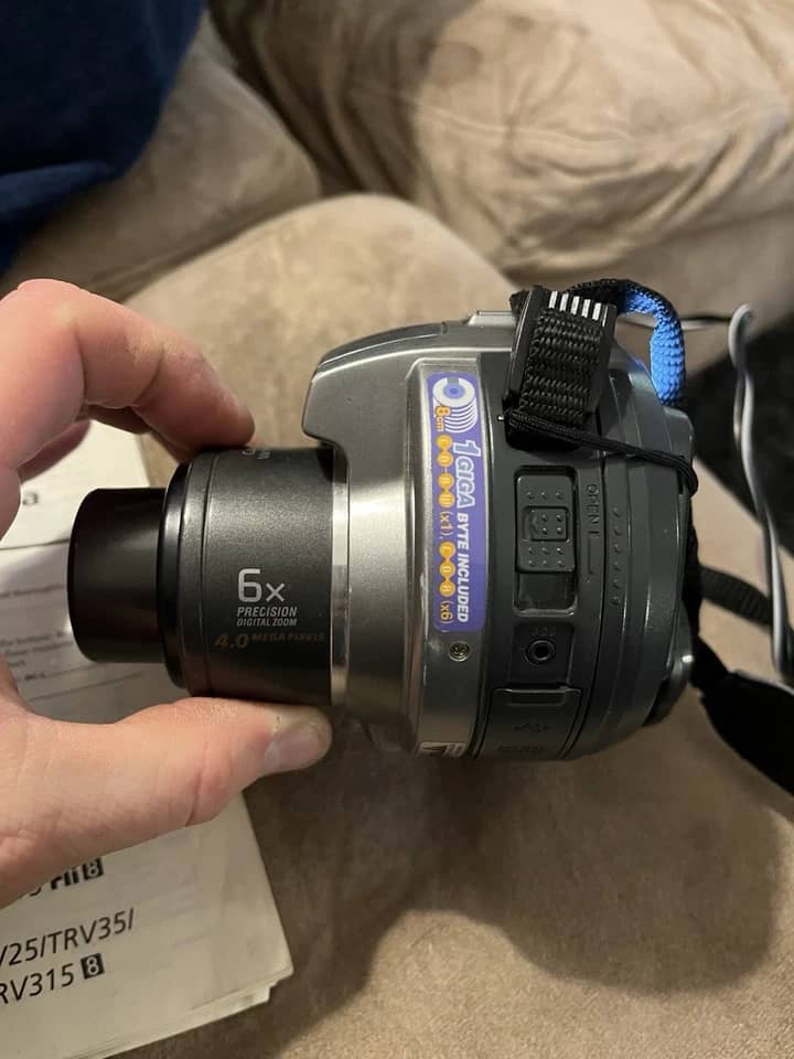 Sony MVC-CD400 Digital Cameras Black New Body Only