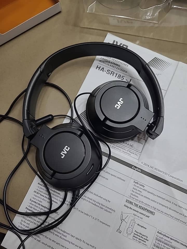 JVC HA-SR185 Headphones & Earbuds Black New